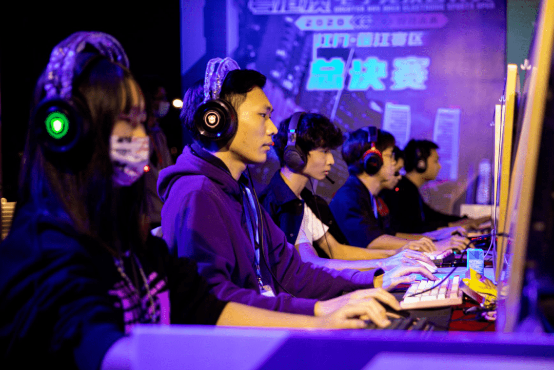 借刻苦训练 借刻苦训练