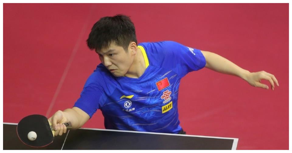 更显示出她 更显示出她